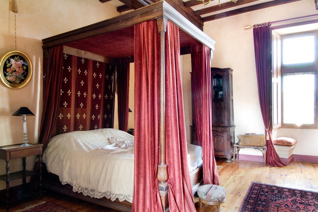 Bed and Breakfast Chateau De La Roche Martel Roiffé Pokoj fotografie
